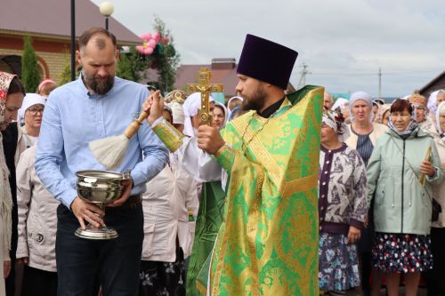 «Троица кӗввисенче»  халӑхăн йӑли-йӗрки палăрать