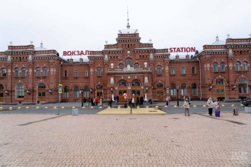 Школьники Татарстана вышли на работу вокзальными помощниками в новом сезоне «Путевой звезды»