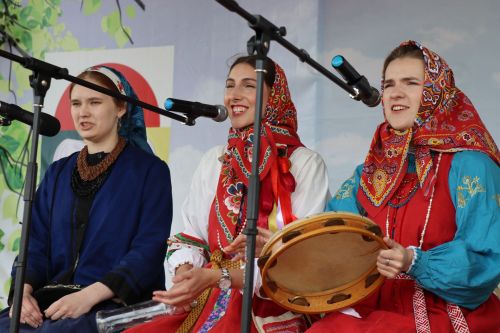 «Троица кӗввисенче»  халӑхăн йӑли-йӗрки палăрать