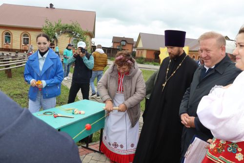 «Троица кӗввисенче»  халӑхăн йӑли-йӗрки палăрать