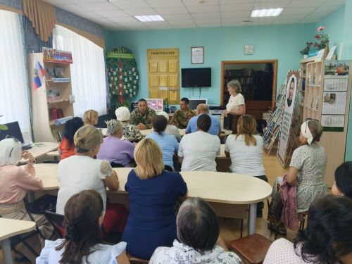 Встреча с участниками СВО прошла в центральной библиотеке Дрожжановского района