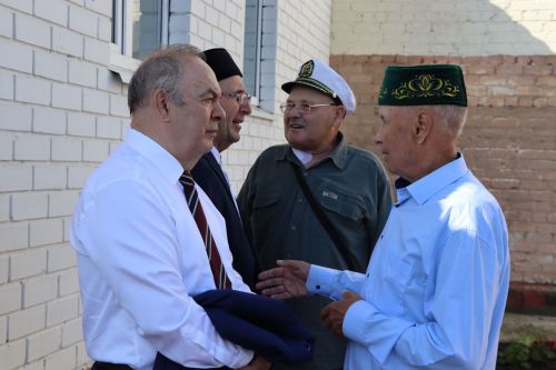 Спустя 56 лет: выпускники Старокакерлинской школы Дрожжановского района встретились в родных стенах