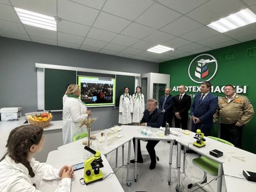 Первые агротехнологические классы открыли в Дрожжановском районе