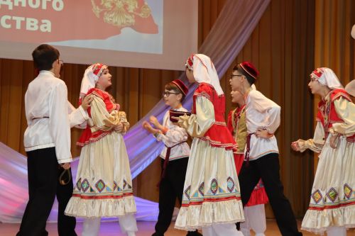 Концерт ко Дню народного единства в Дрожжаном-2023