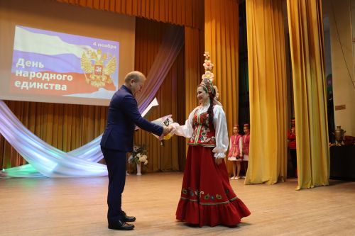 Концерт ко Дню народного единства в Дрожжаном-2023