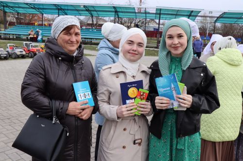 В Ураза байрам в Дрожжаном прошел "Семейный праздник"-2023