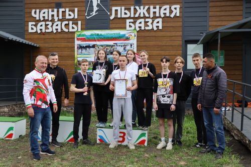 Легкоатлетическая эстафета "Вперед к Победе!" в Дрожжаном-2023