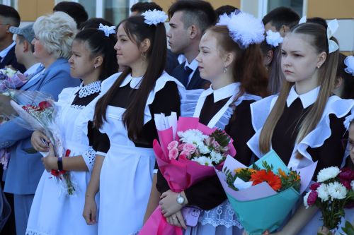 Первый звонок в Стародрожжановской сош №1 -2023
