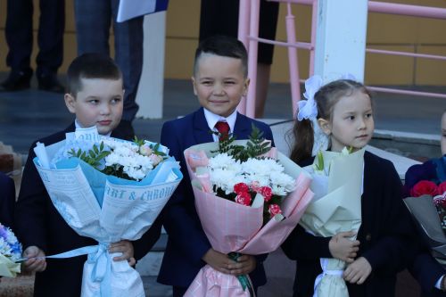 Первый звонок в Стародрожжановской сош №1 -2023