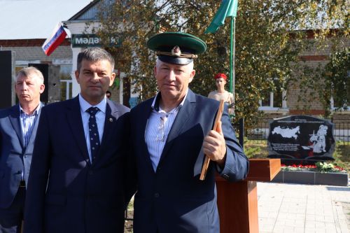 Открытие памятника всем пограничникам в селе Большая Цильна Дрожжановского района-2023