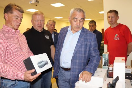 Максим Топилин с рабочим визитом в Дрожжаном 2023