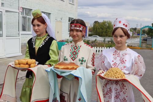 Максим Топилин с рабочим визитом в Дрожжаном 2023