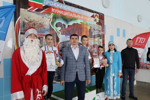 Соревнование по плаванию "Юный дельфин" в Дрожжаном -2024