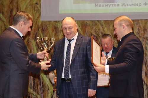 Чествование передовиков сельского хозяйства в Дрожжановском районе РТ -2025