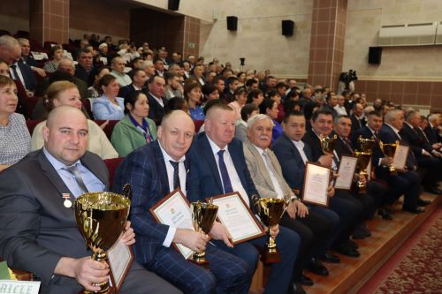 Чествование передовиков сельского хозяйства в Дрожжановском районе РТ -2025