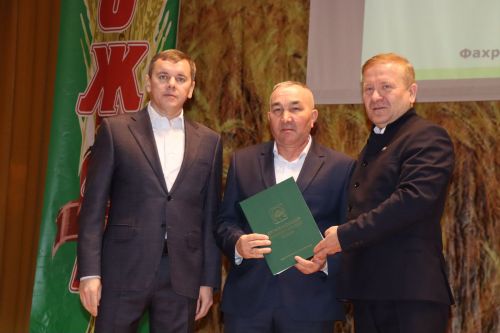 Чествование передовиков сельского хозяйства в Дрожжановском районе РТ -2025