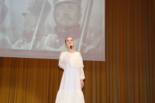 В районном доме культуры был праздничный концерт по случаю Международного Дня пожилых людей