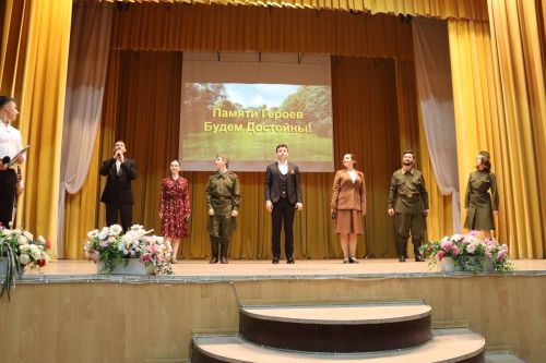 В районном доме культуры был праздничный концерт по случаю Международного Дня пожилых людей