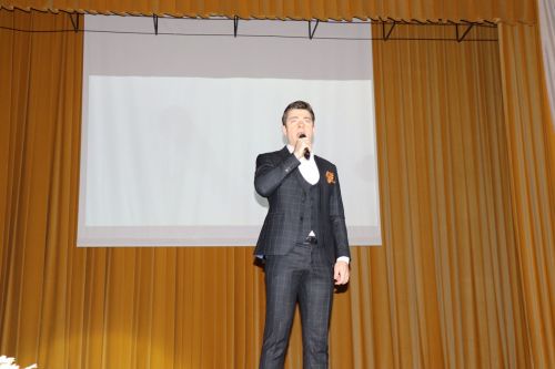 В районном доме культуры был праздничный концерт по случаю Международного Дня пожилых людей