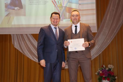 Педагогов Дрожжановского района РТ поздравили с наступающим профессиональным праздником