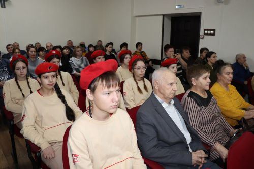 Передача наград семьям героев СВО в Дрожжановском районе РТ -2025