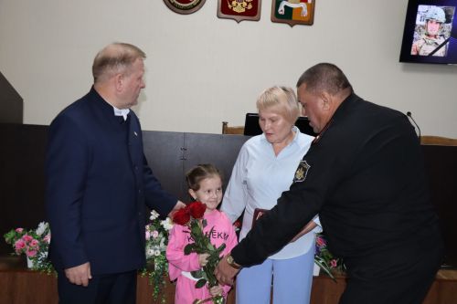 Передача наград семьям героев СВО в Дрожжановском районе РТ -2025