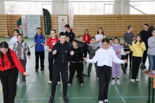 Спортивный праздник «Мы сможем Вместе» объединил детей в Дрожжановском районе