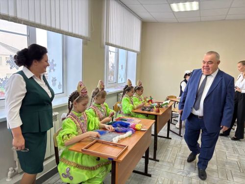 Малоцильнинской СОШ имени Зыятдина Арсланова Дрожжановского района 100 лет-2025