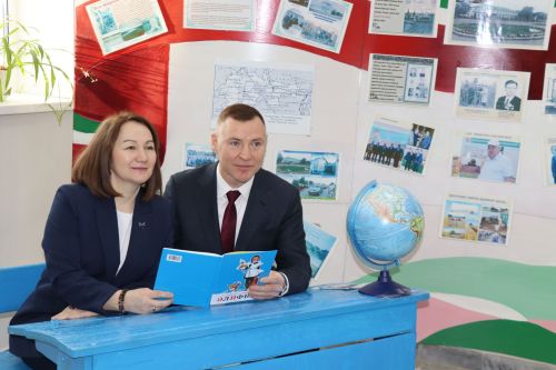 Малоцильнинской СОШ имени Зыятдина Арсланова Дрожжановского района 100 лет-2025