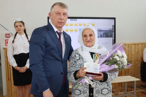 Малоцильнинской СОШ имени Зыятдина Арсланова Дрожжановского района 100 лет-2025