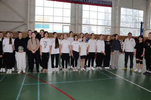 В Дрожжаном прошел муниципальный этап Чемпионата школьной волейбольной лиги среди команд девушек