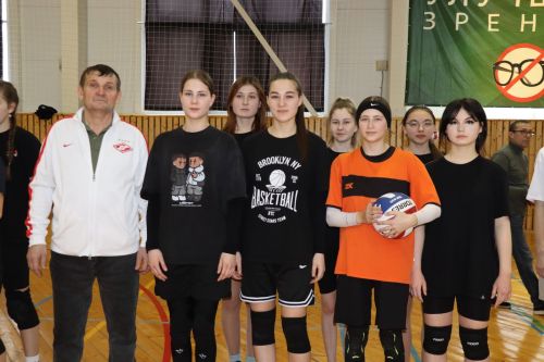 В Дрожжаном прошел муниципальный этап Чемпионата школьной волейбольной лиги среди команд девушек
