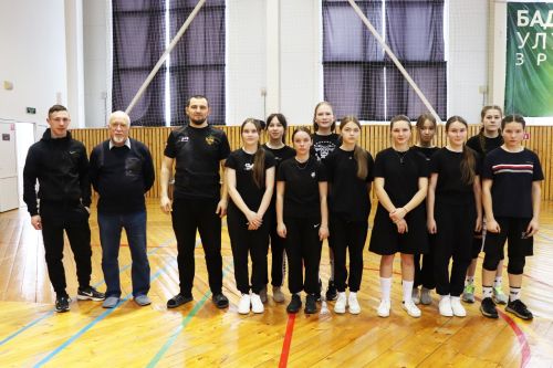 В Дрожжаном прошел муниципальный этап Чемпионата школьной волейбольной лиги среди команд девушек