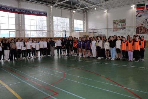 В Дрожжаном прошел муниципальный этап Чемпионата школьной волейбольной лиги среди команд девушек