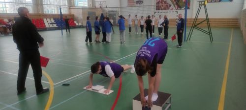 В Дрожжаном прошел муниципальный этап Чемпионата школьной волейбольной лиги среди команд девушек
