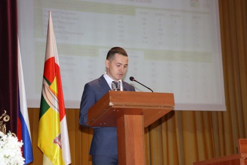 Отчетная сессия об итогах-социально-экономического развития Дрожжановского района -2025