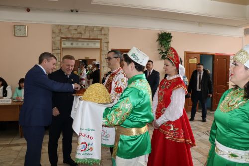 Отчетная сессия об итогах-социально-экономического развития Дрожжановского района -2025