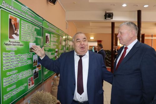 Отчетная сессия об итогах-социально-экономического развития Дрожжановского района -2025