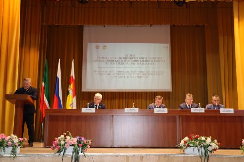 Отчетная сессия об итогах-социально-экономического развития Дрожжановского района -2025