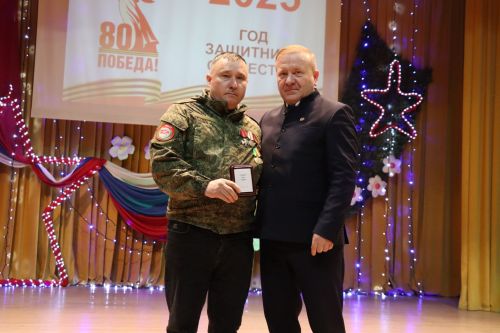 С праздничным концертом открыли год Защитника Отечества в Дрожжановском районе РТ