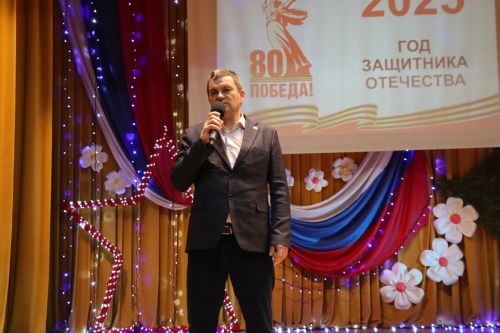 С праздничным концертом открыли год Защитника Отечества в Дрожжановском районе РТ