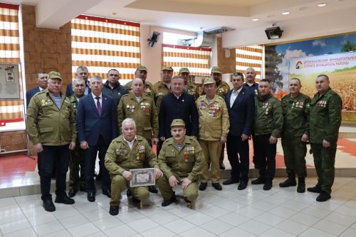 С праздничным концертом открыли год Защитника Отечества в Дрожжановском районе РТ