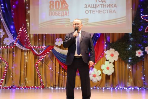 С праздничным концертом открыли год Защитника Отечества в Дрожжановском районе РТ
