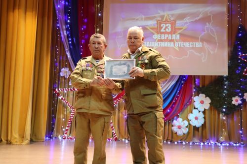 С праздничным концертом открыли год Защитника Отечества в Дрожжановском районе РТ