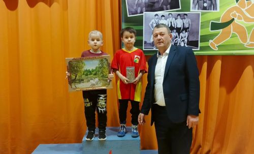 В селе Каракитаны прошло соревнование по вольной борьбе в памяти Фарита Закиевича Азизова