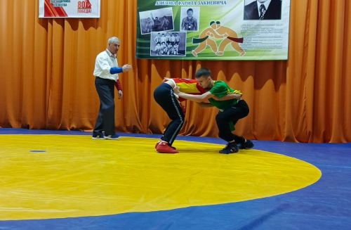 В селе Каракитаны прошло соревнование по вольной борьбе в памяти Фарита Закиевича Азизова