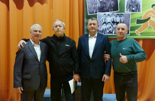 В селе Каракитаны прошло соревнование по вольной борьбе в памяти Фарита Закиевича Азизова