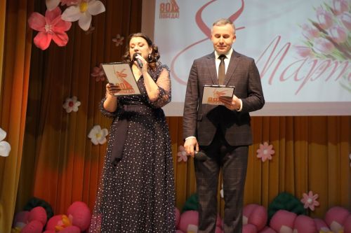 Матерей и жен бойцов СВО в  Дрожжановском районе РТ поздравили 8 Марта