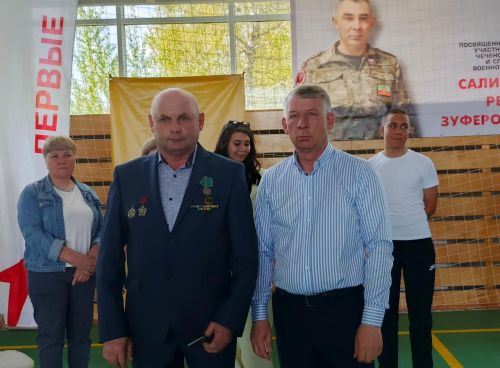 «Сила памяти»: в Дрожжановском районе прошел турнир по армрестлингу в честь героя Рената Салихова