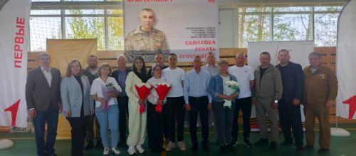 «Сила памяти»: в Дрожжановском районе прошел турнир по армрестлингу в честь героя Рената Салихова
